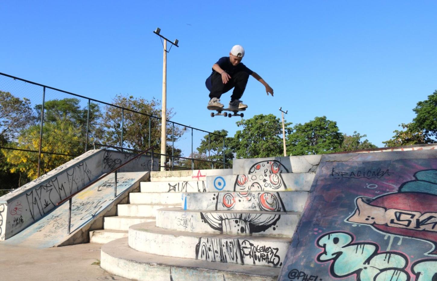 Atletas do Bolsa Esportiva participam de campeonato de skate em Natal, Rio Grande do Norte