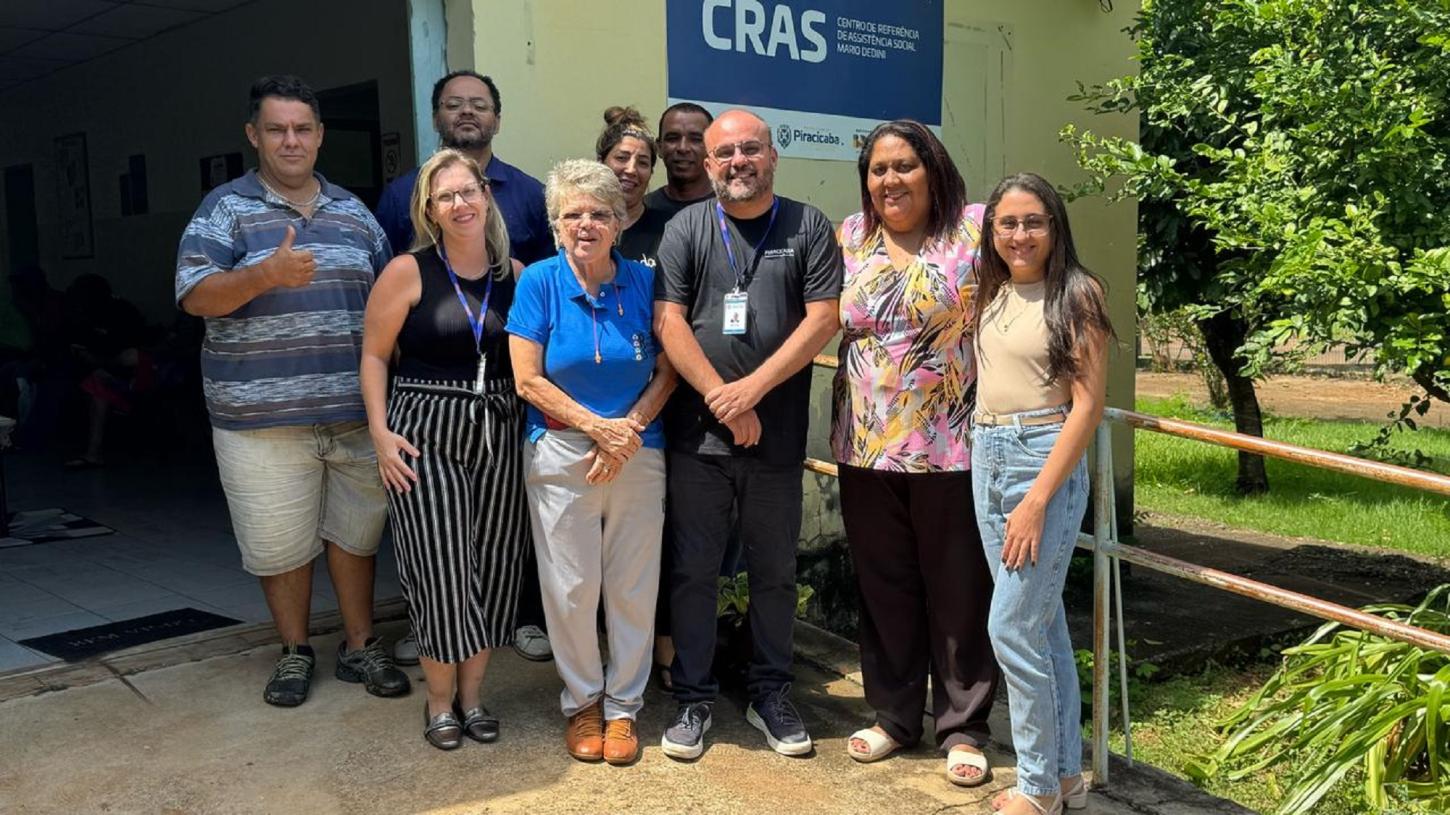 Prefeitura e recicladores se reúnem para discutir criação de cooperativa no Mário Dedini