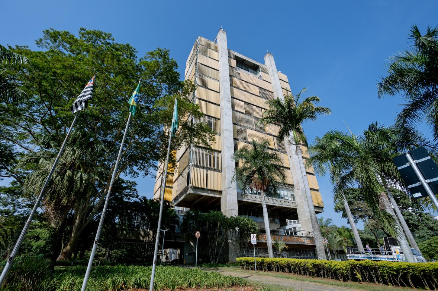 Prefeitura inicia na segunda-feira, 10/03, entregas domiciliares de cestas básicas