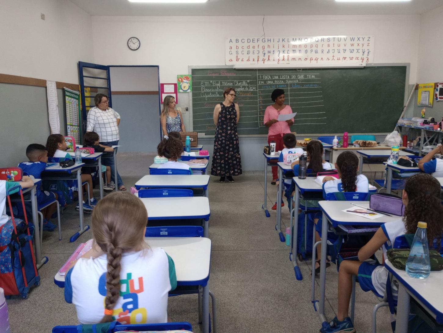 Inscrições para concurso com 120 vagas de professor substituto terminam sexta-feira, 15/05