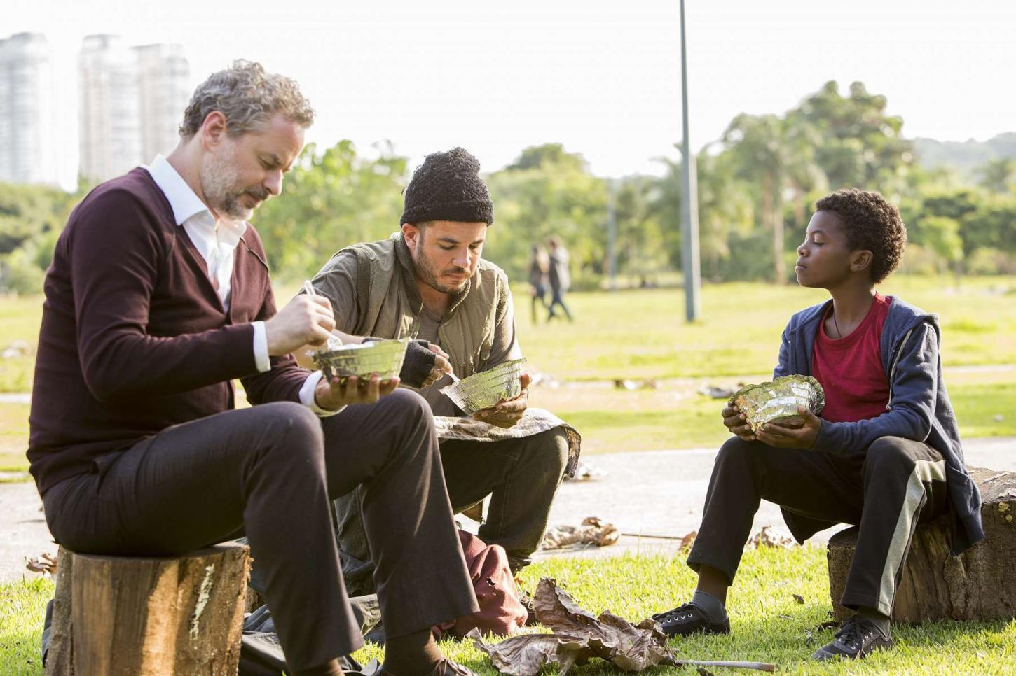 Filmes Minhocas e O Vendedor de Sonhos serão exibidos nesta semana na Biblioteca Municipal