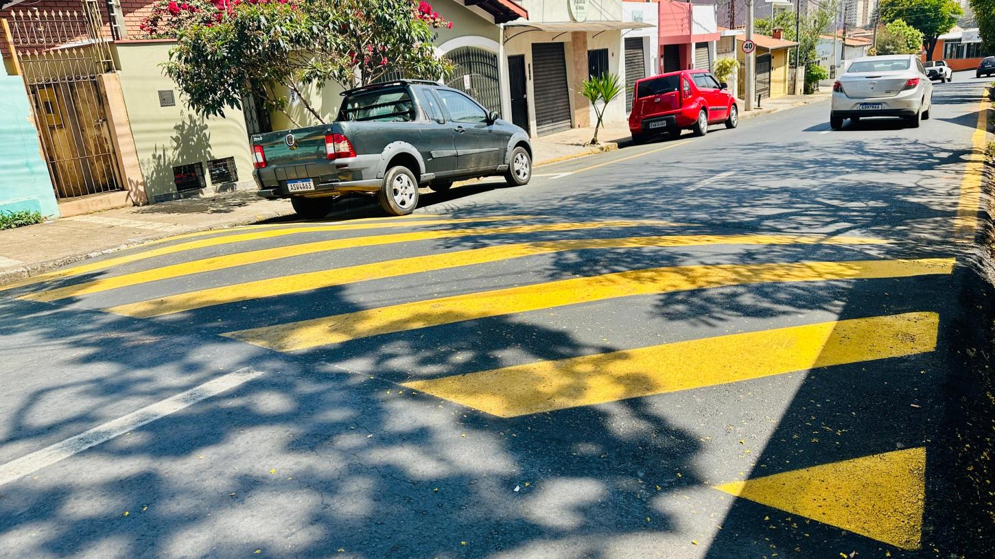 Sinalização de trânsito é reforçada em 34 vias da cidade   