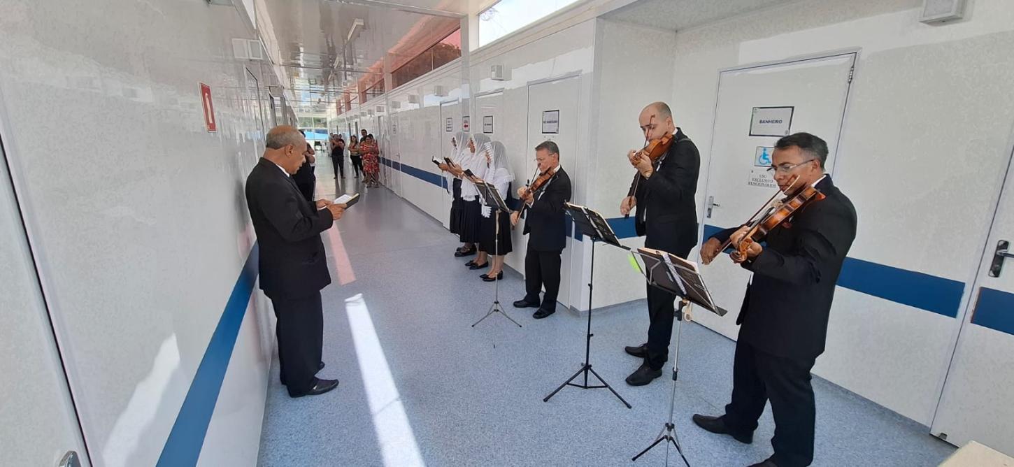UPA Piracicamirim recebe ação de humanização com apresentação musical