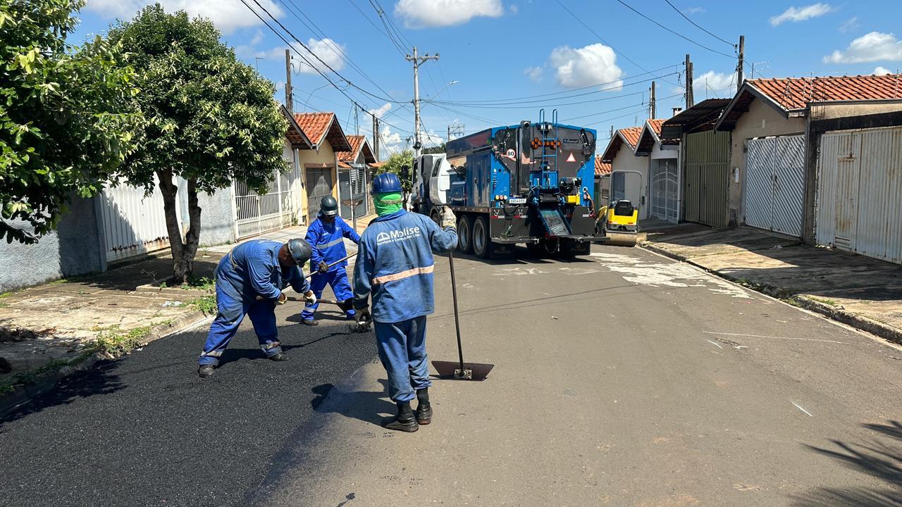 13 vias receberam serviços de tapa-buraco na última semana