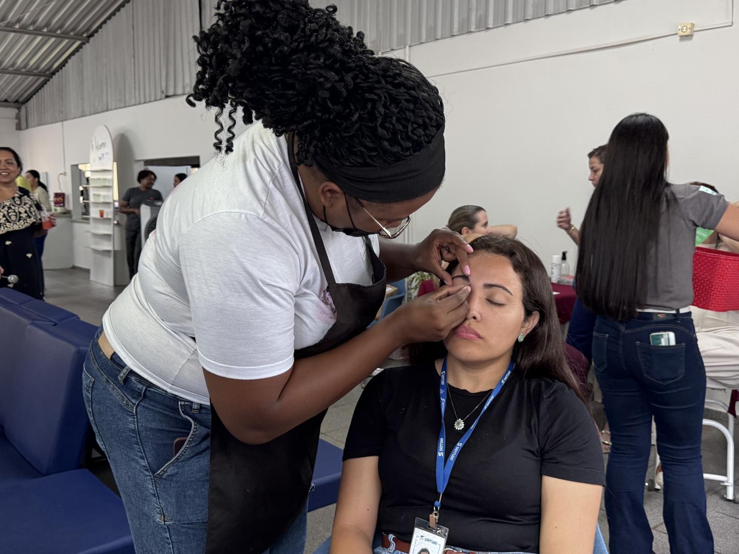 Dia Internacional da Mulher: respeito é foco de atividade para servidoras do Semae