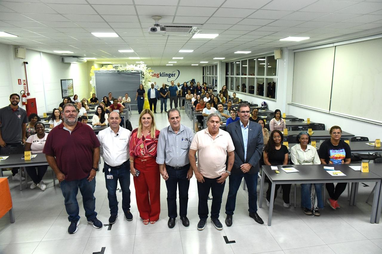 Oficina de Mecânica Básica incentiva presença feminina no setor   