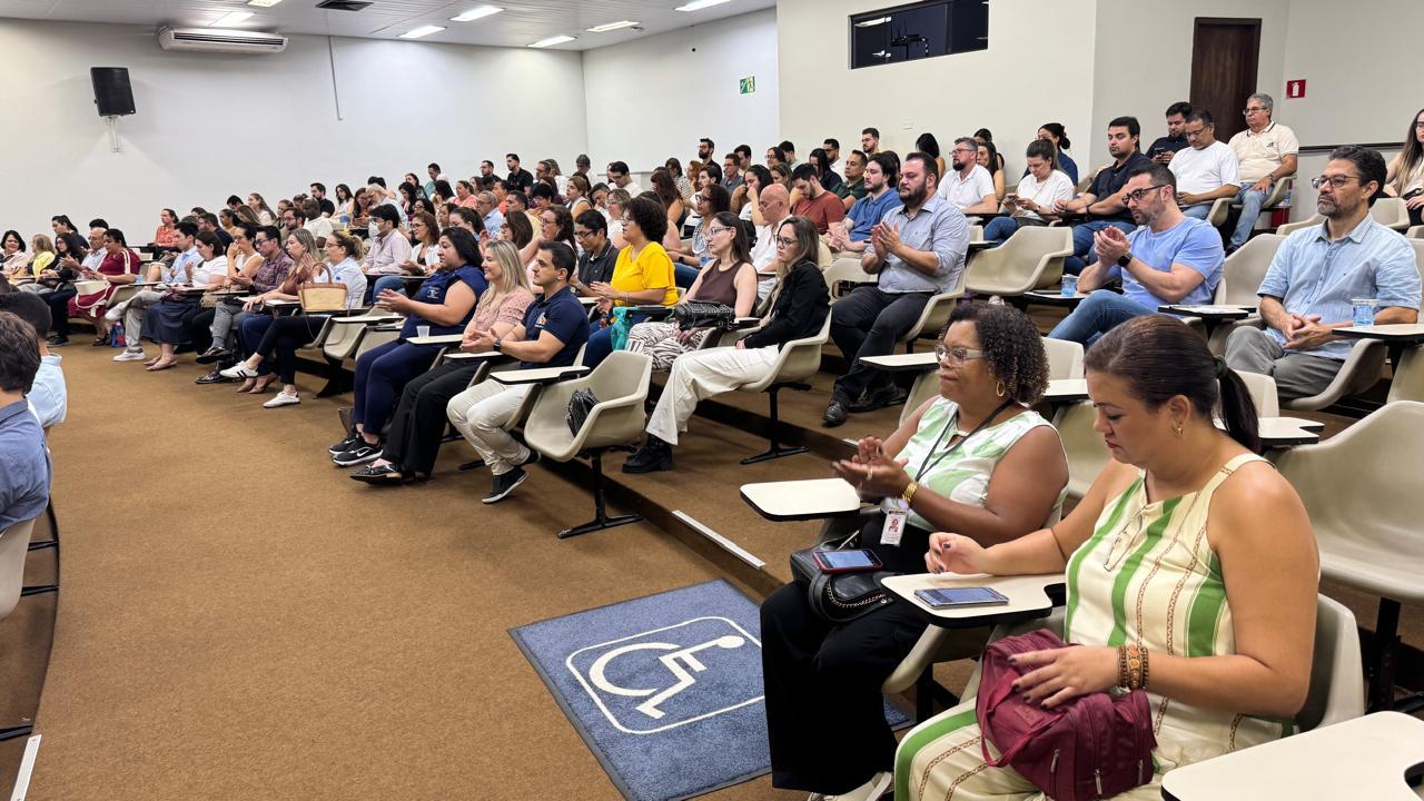 Piracicaba reúne 117 médicos de 26 cidades em encontro regional do Mais Médicos