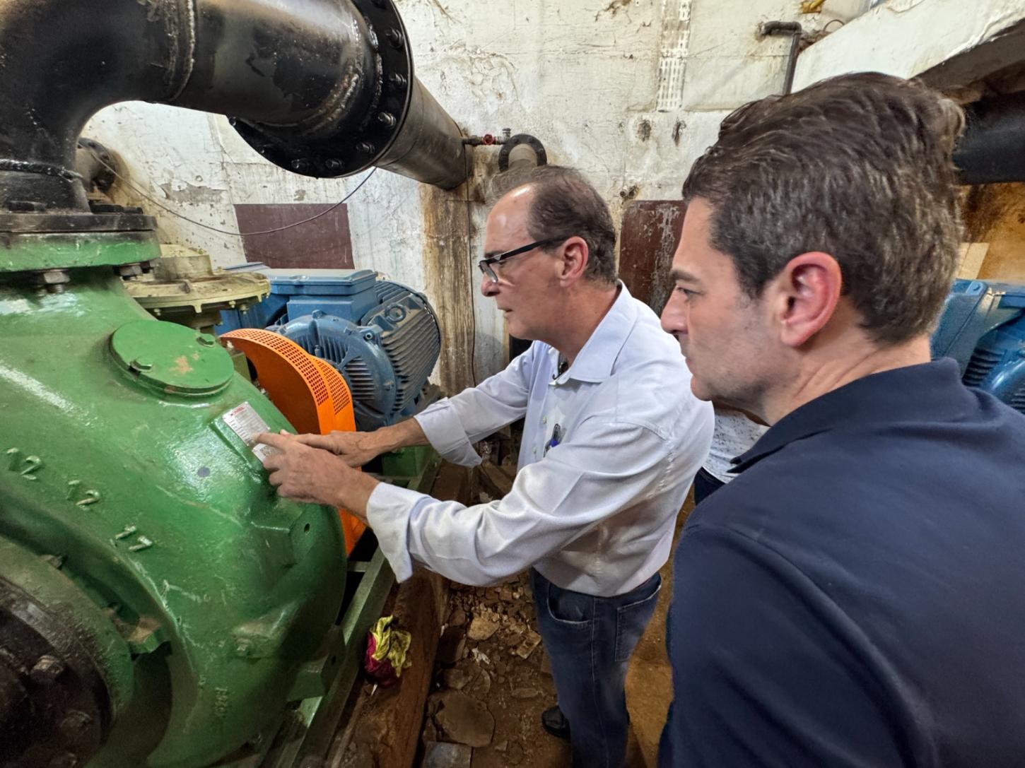 Prefeito visita obra de reforma na estação de captação 1 de água do rio Piracicaba