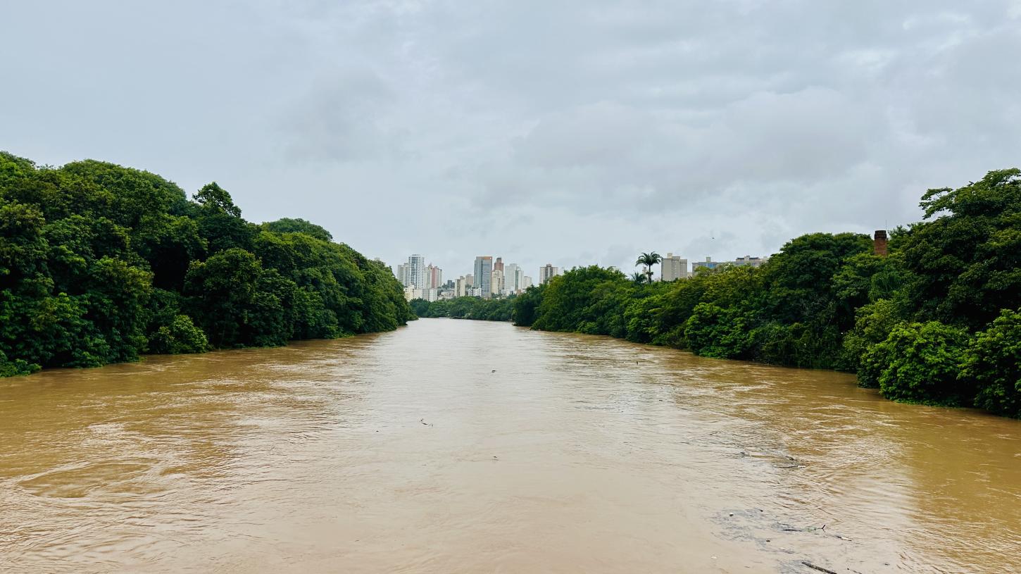 Prefeitura monitora nível do rio Piracicaba; manancial atingiu 4,82 metros na manhã de hoje, 12/03
