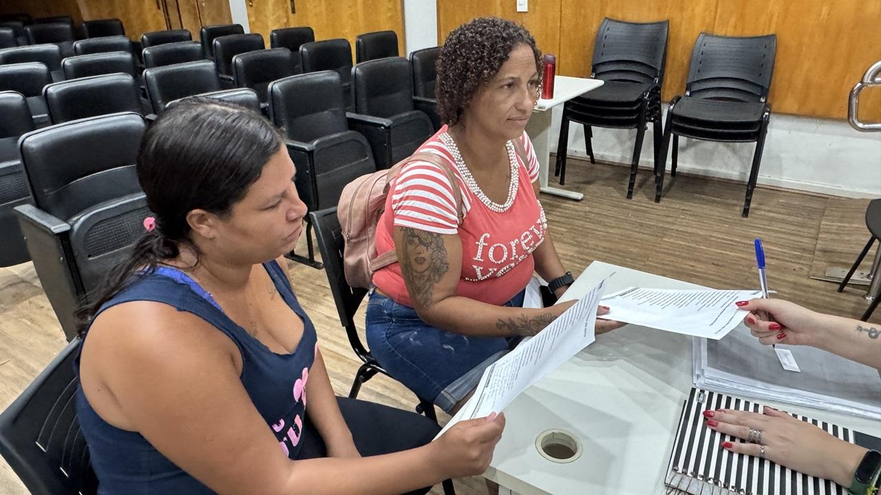 Programa de Inclusão Produtiva aproxima bolsistas da Frente de Trabalho de empresas   
