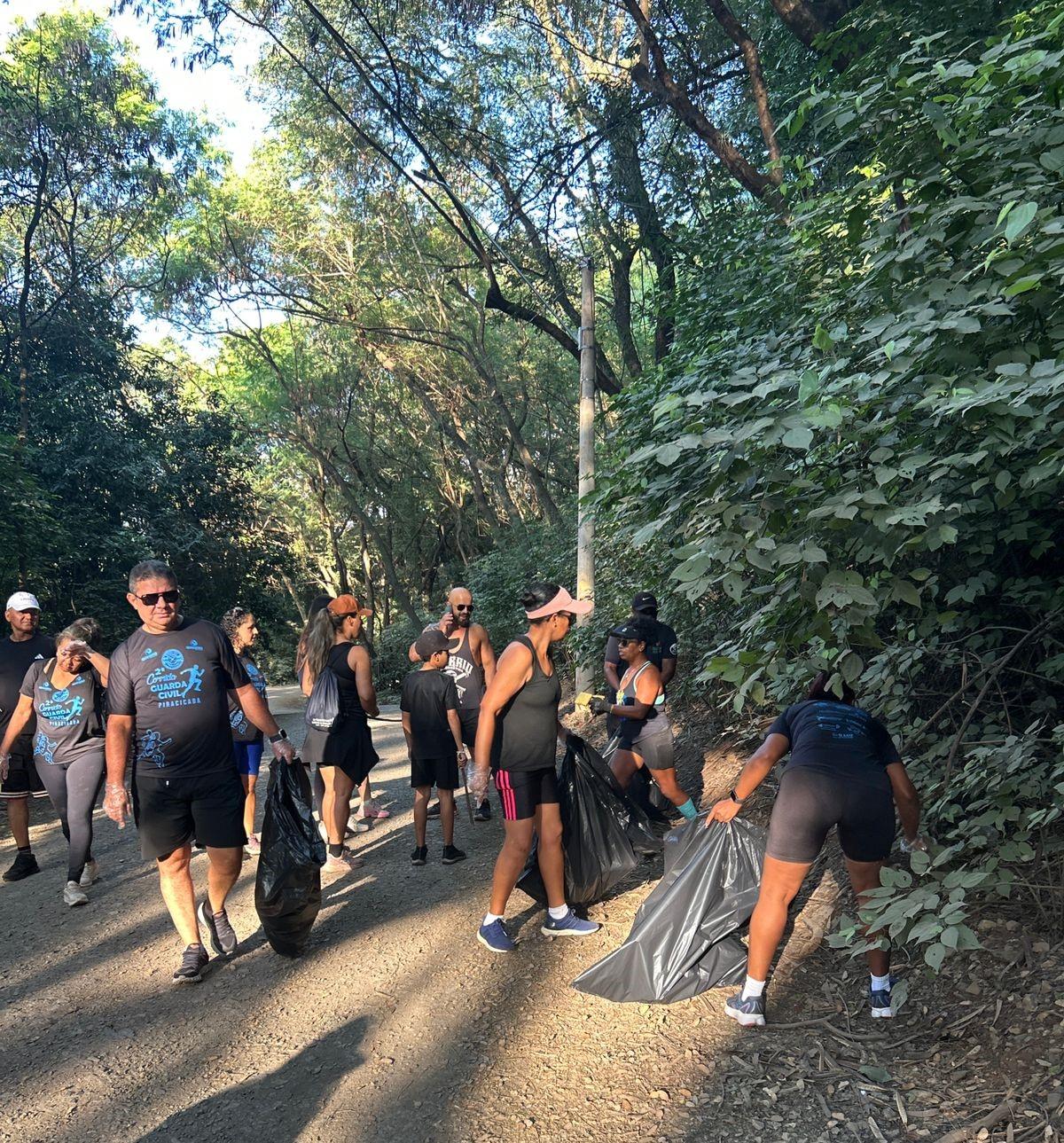 3ª Caminhada Ecológica recolheu 150 kg de resíduos das margens do rio Piracicaba   