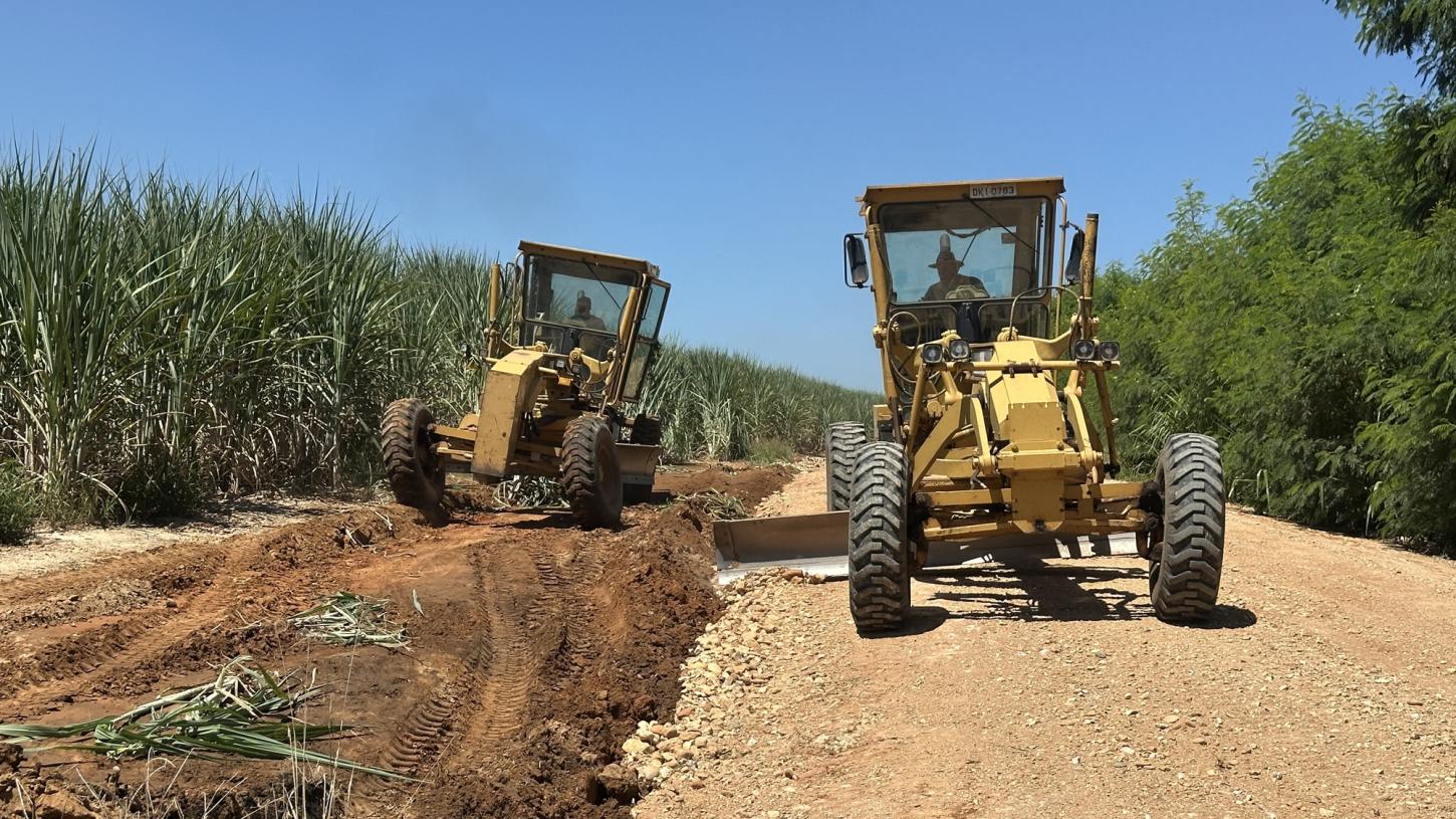 Estradas rurais recebem melhorias e facilitam rotina de quem vive e produz no campo