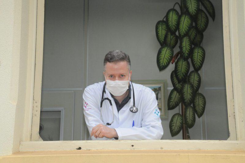 Mudança na Saúde de Piracicaba ocorre em meio a cenário político e administrativo.