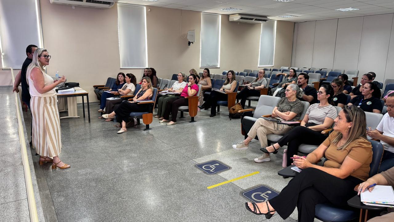 Prefeitura inicia revisão do Plano Municipal de Educação