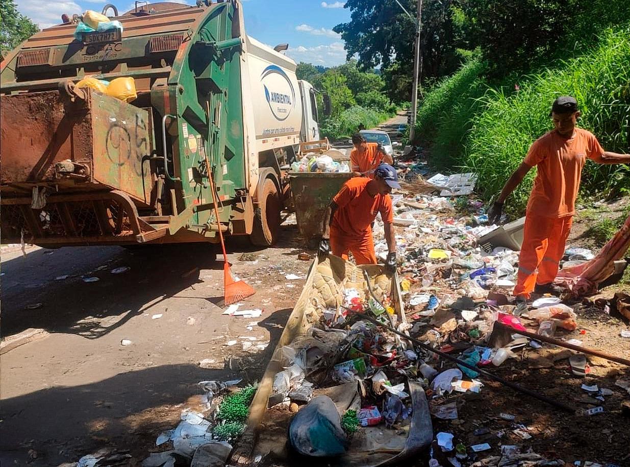 Prefeitura realiza serviços de limpeza e zeladoria urbana no Tatuapé e libera vias