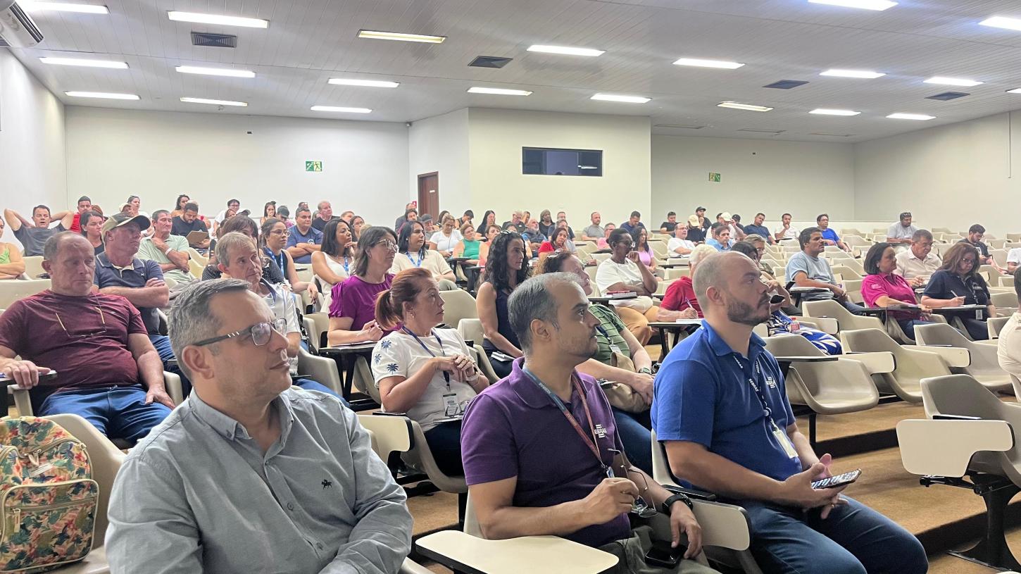 Produtores rurais e permissionários recebem orientações práticas sobre nota fiscal eletrônica