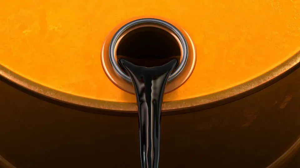 Petróleo cai mais de 5% à espera de negociações entre EUA e Irã