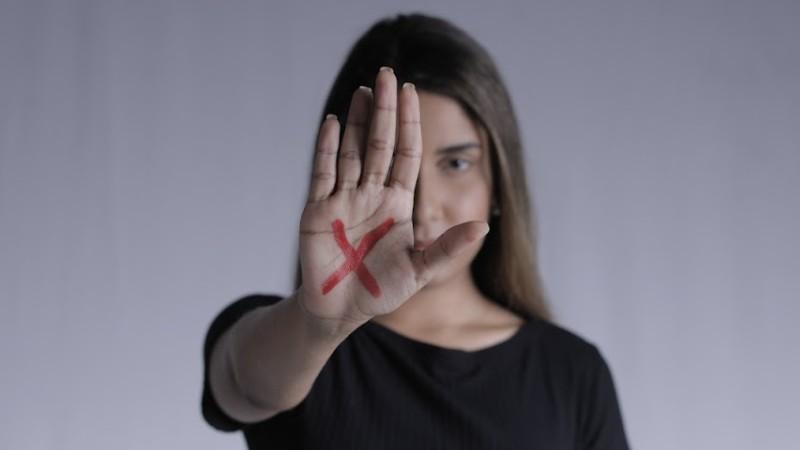 Violência contra a mulher um problema urgente que exige denúncia e apoio em Piracicaba