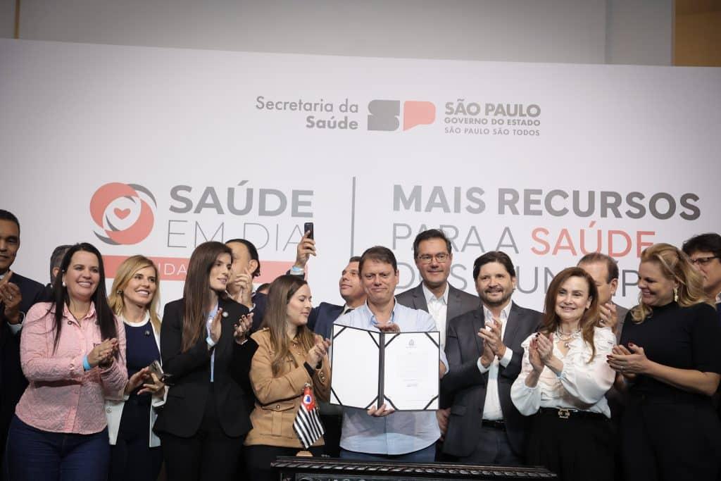 Prefeito Helinho Zanatta participa de anúncio de novos investimentos do Governo do Estado para a saúde de Piracicaba