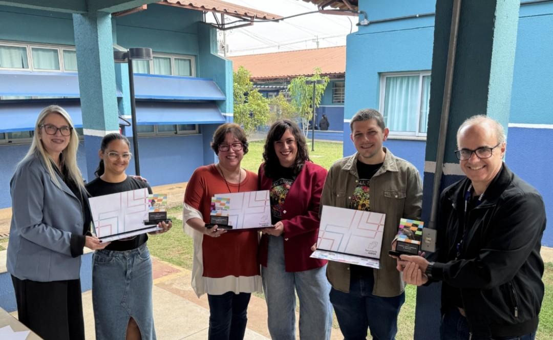 Professores da rede municipal recebem Prêmio Educador Transformador