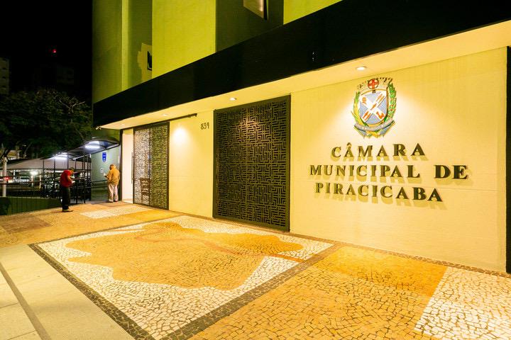 Câmara de Piracicaba aprova projeto que permite instalação de eliminador de ar em hidrômetros