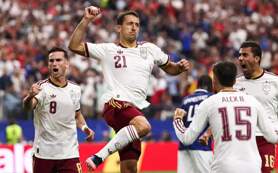 Espanha domina a favorita França e avança à final da Copa do Mundo
