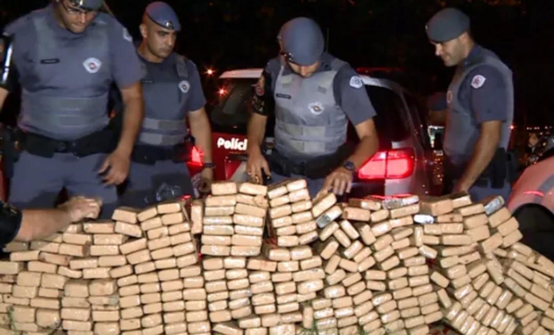PM de SP apreende 500 kg de maconha em veículo no interior do estado