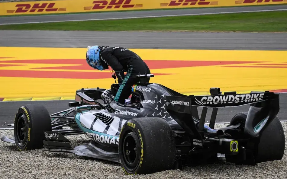 Russell cobra igualdade na Mercedes após abandono no GP da Bélgica