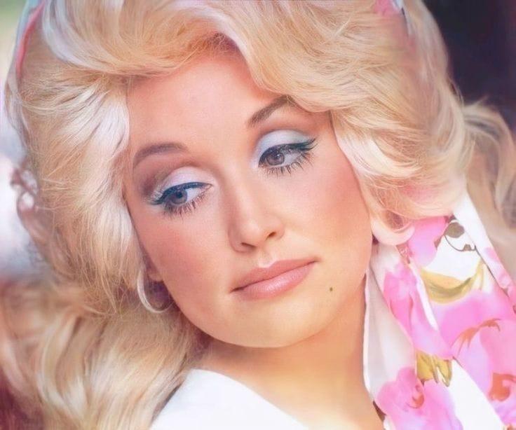 Dolly Parton: uma vida de música, sonhos e inspiração chega ao fim aos 80 anos
