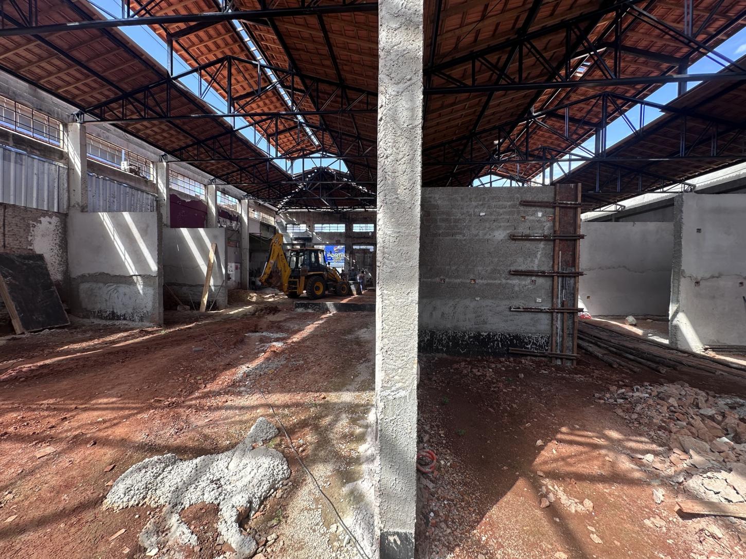 Prefeitura acompanha obras de reconstrução do Mercado Municipal