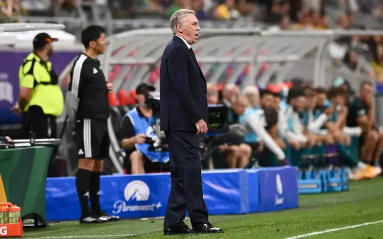 Ancelotti pede paciência à torcida após jogo ruim e confirma mudanças no Brasil