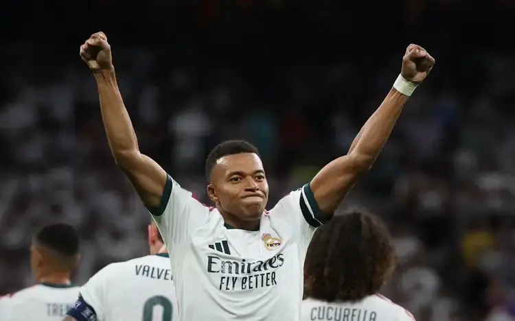 Mbappé iguala recorde, e Real Madrid vence na estreia da Champions