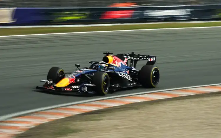 Russell supera Leclerc no treino livre 2 no GP da Itália na F1; Bortoleto é 15º
