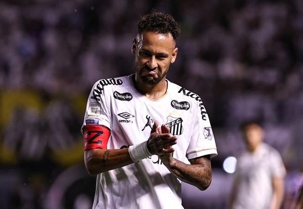 Neymar é denunciado por infringir lei Vini Jr e pode pegar até seis jogos de suspensão
