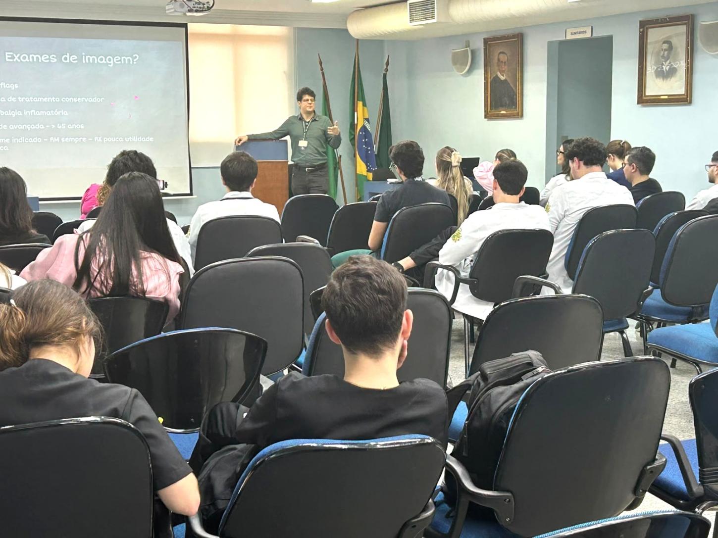 Santa Casa discute tratamento da lombalgia 'além da dipirona e da dexametasona'