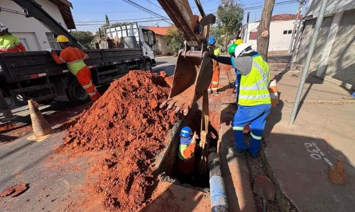 90 mil pessoas beneficiadas: Vila Independência começa a receber nova rede de abastecimento de água