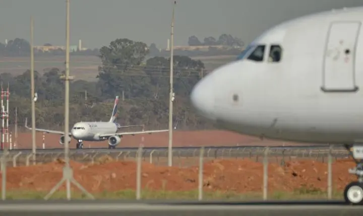 Após ameaça de bomba, voo da Latam de Brasília a São Paulo é adiado