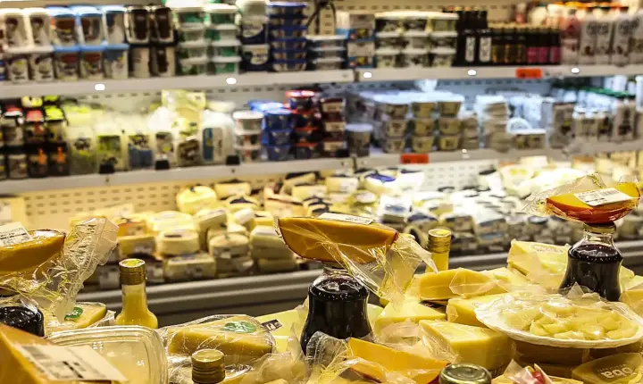 Crédito e emprego explicam vendas no comércio em patamar recorde