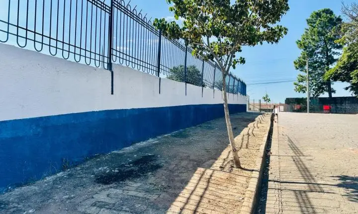 Descarte irregular: Prefeitura realiza força-tarefa de limpeza no bairro Monte Líbano