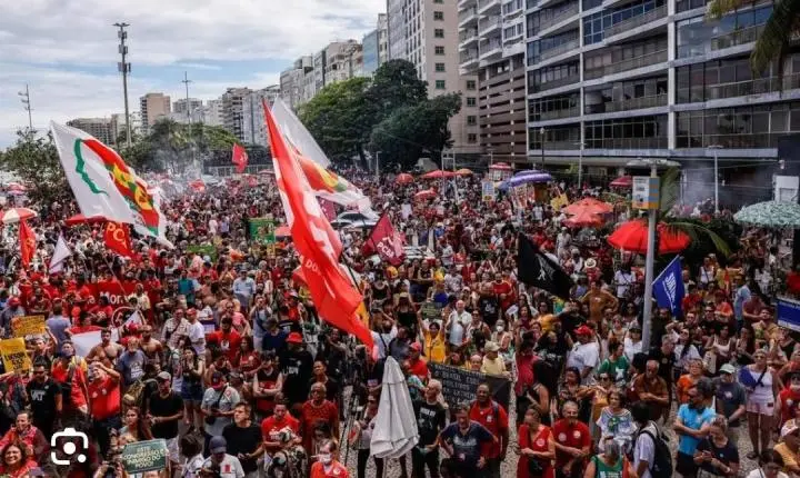 Em busca de igualdade: O mundo luta pelos seus direitos .
