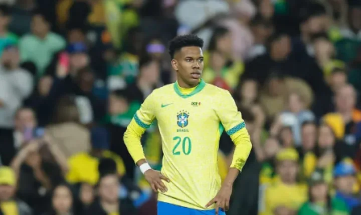 Estêvão recorre ao Palmeiras para tratamento após liberação do Chelsea e mira 'milagre' para Copa