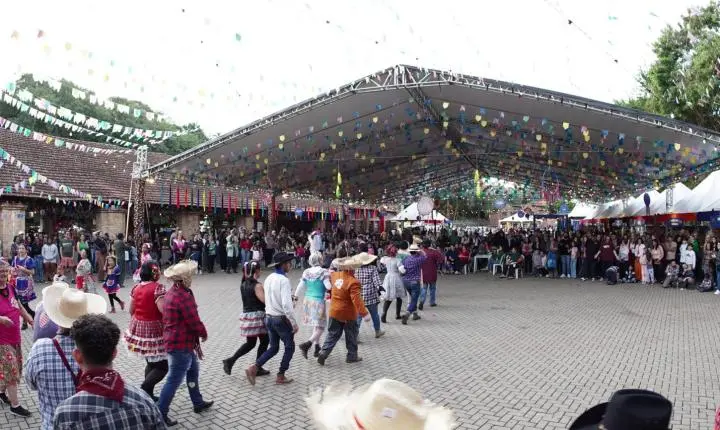 Festival Junino de Piracicaba acontece neste fim de semana e terá transmissão ao vivo do jogo do Brasil