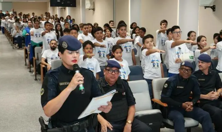 GCEP realiza formatura para 234 alunos do 5º ano do Ensino Fundamental