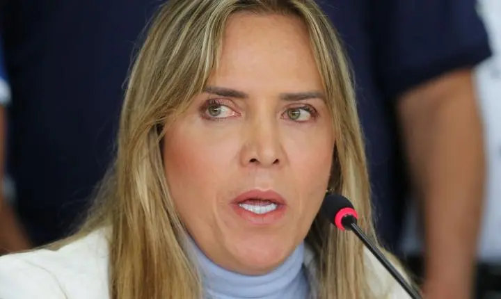 Governadora do DF recebe alta após apresentar quadro de pneumotórax