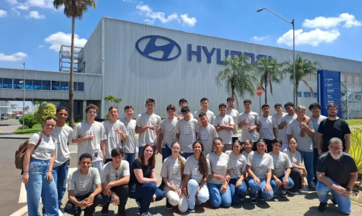 Hyundai abre fábrica de Piracicaba para estudantes do Hyundai Maker e aproxima jovens da indústria automotiva