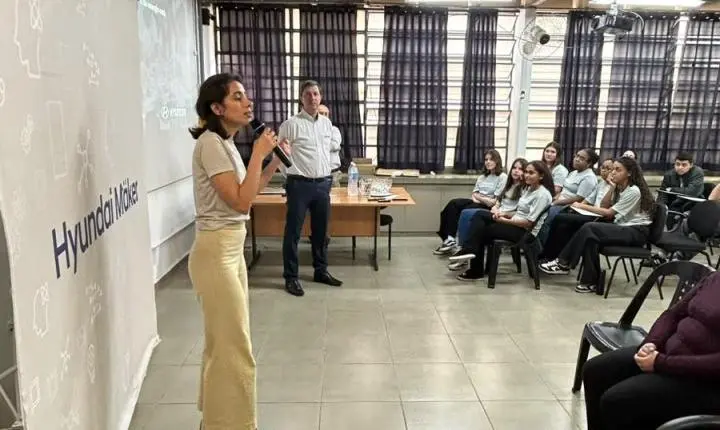 Hyundai leva tecnologia e inovação para estudantes da Escola Estadual Melo Moraes em ação educativa em Piracicaba