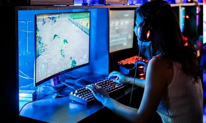 Núcleo da Polícia de SP monitora continuamente quase 2 mil alvos e já salvou 406 vítimas em crimes cometidos no ambiente digital