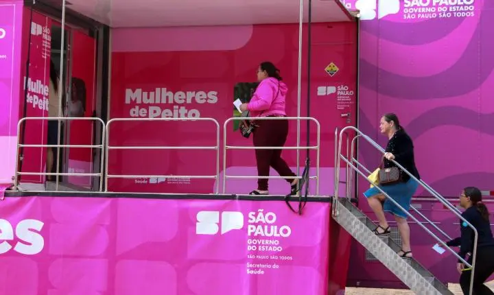 Outubro Rosa: Carretas de Mamografia atendem mulheres em cidades de SP; veja locais e horários