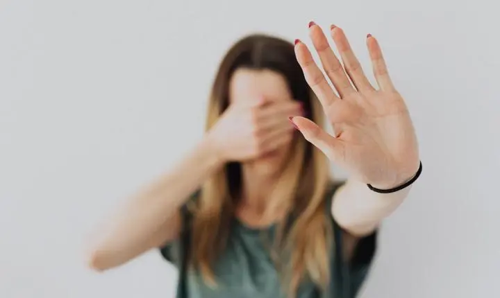 Prefeitura abre chamamento público para ampliar vagas para acolhimento de mulheres em situação de violência