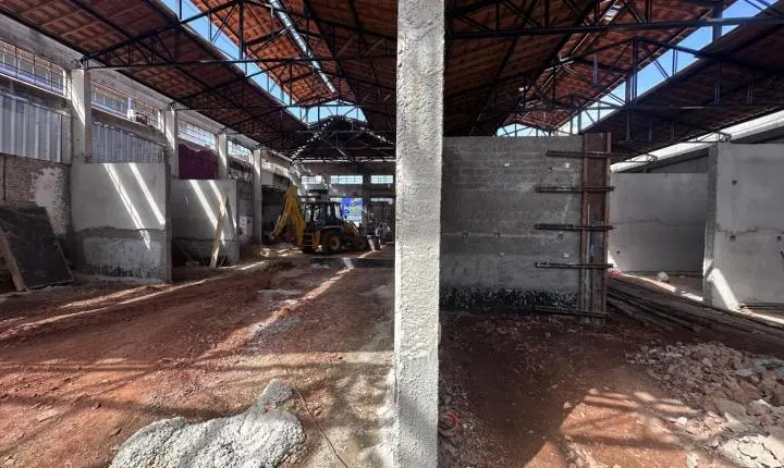 Prefeitura acompanha obras de reconstrução do Mercado Municipal
